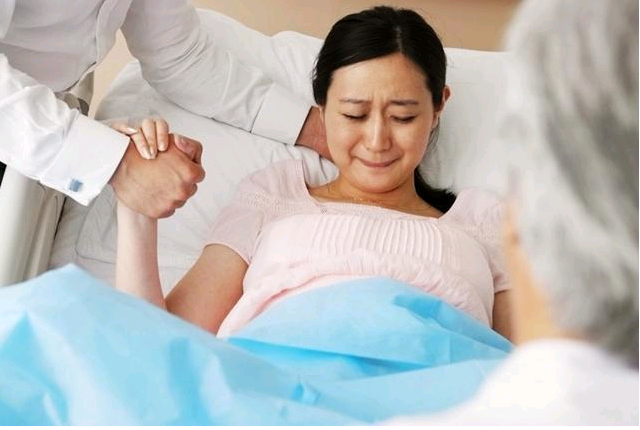 广州找代孕女|三代试管婴儿在取卵阶段很痛苦？
